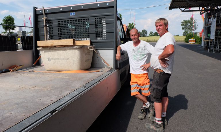 Hornbach baut alles wieder auf Potsdamer