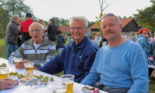 Klaus, Horst und Horst trafen sich auf ein Bierchen und blieben