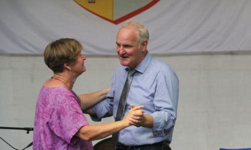 Birgit Malik tanzte mit dem Beigeordneten Bernd Rubelt